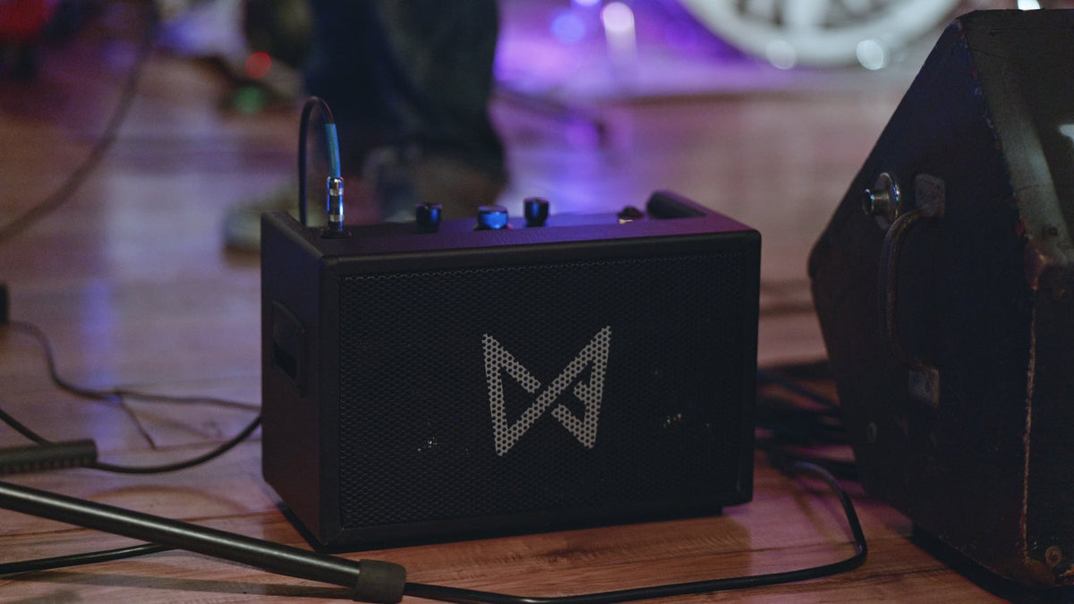 Nimbus smart amplifier for guitar looping